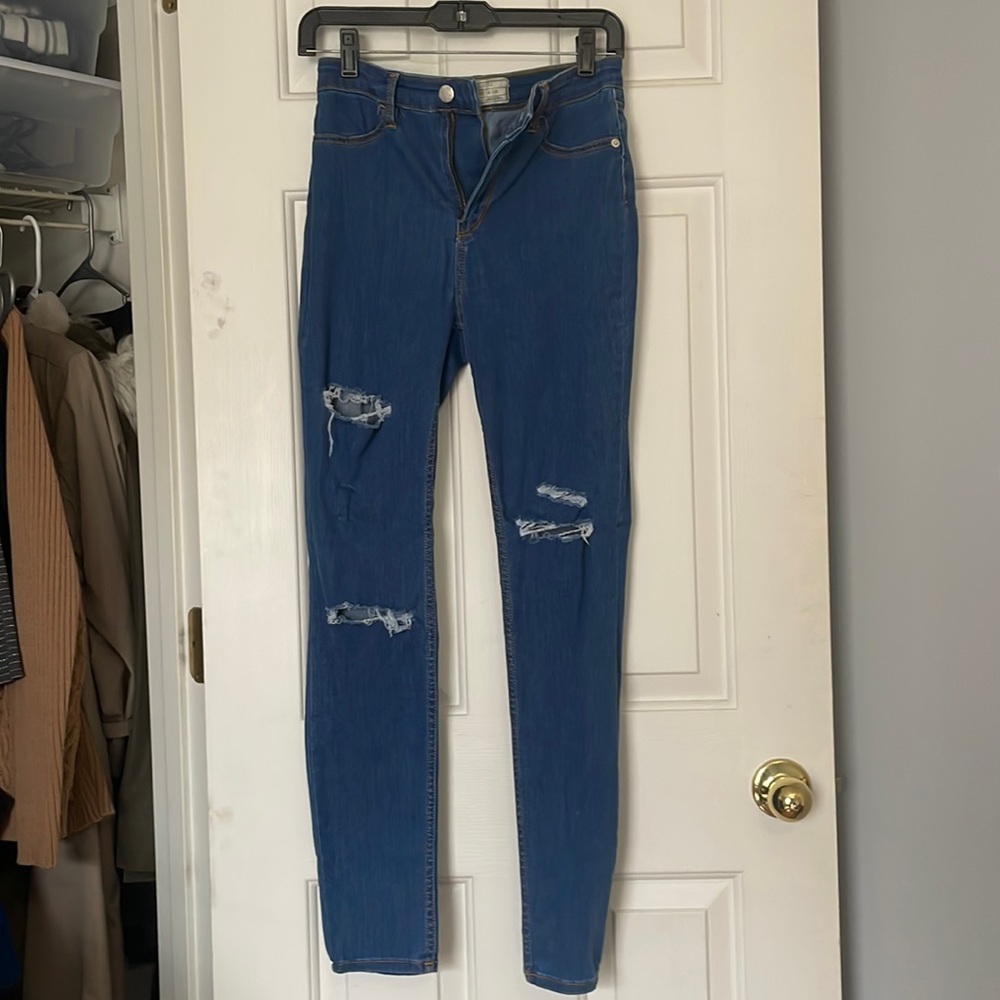Free People size 29R distressed skinny jeans